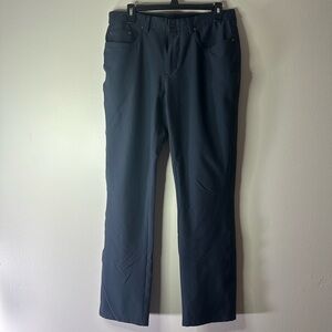 Men's Dark Navy Greg Norman Colection Stretch fit pants ML75 Size 32/30